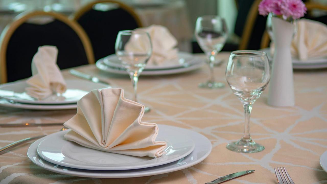 Holiday Inn & Suites - Merida La Isla By Ihg Екстер'єр фото