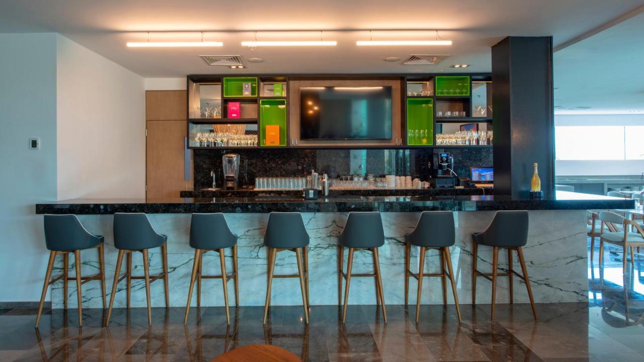 Holiday Inn & Suites - Merida La Isla By Ihg Екстер'єр фото