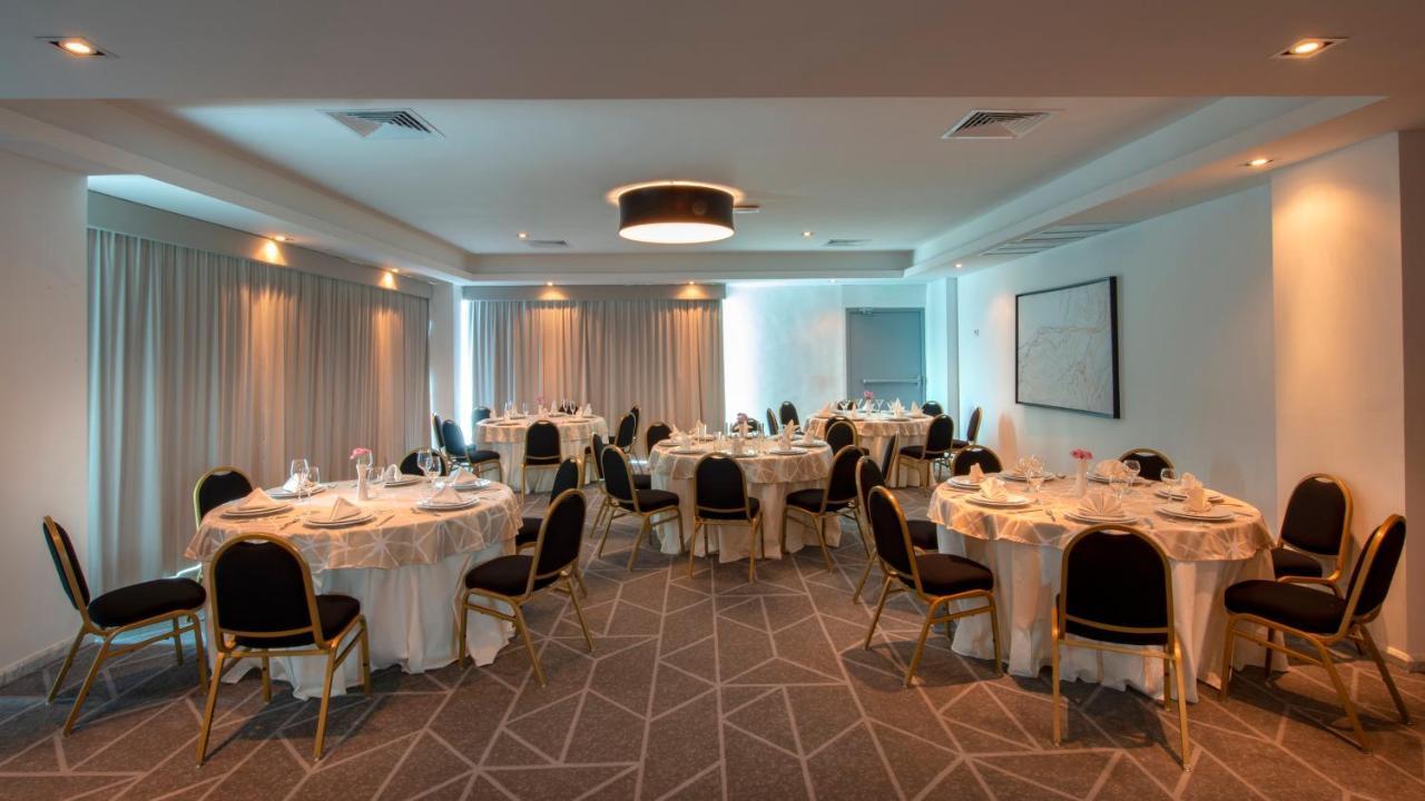 Holiday Inn & Suites - Merida La Isla By Ihg Екстер'єр фото