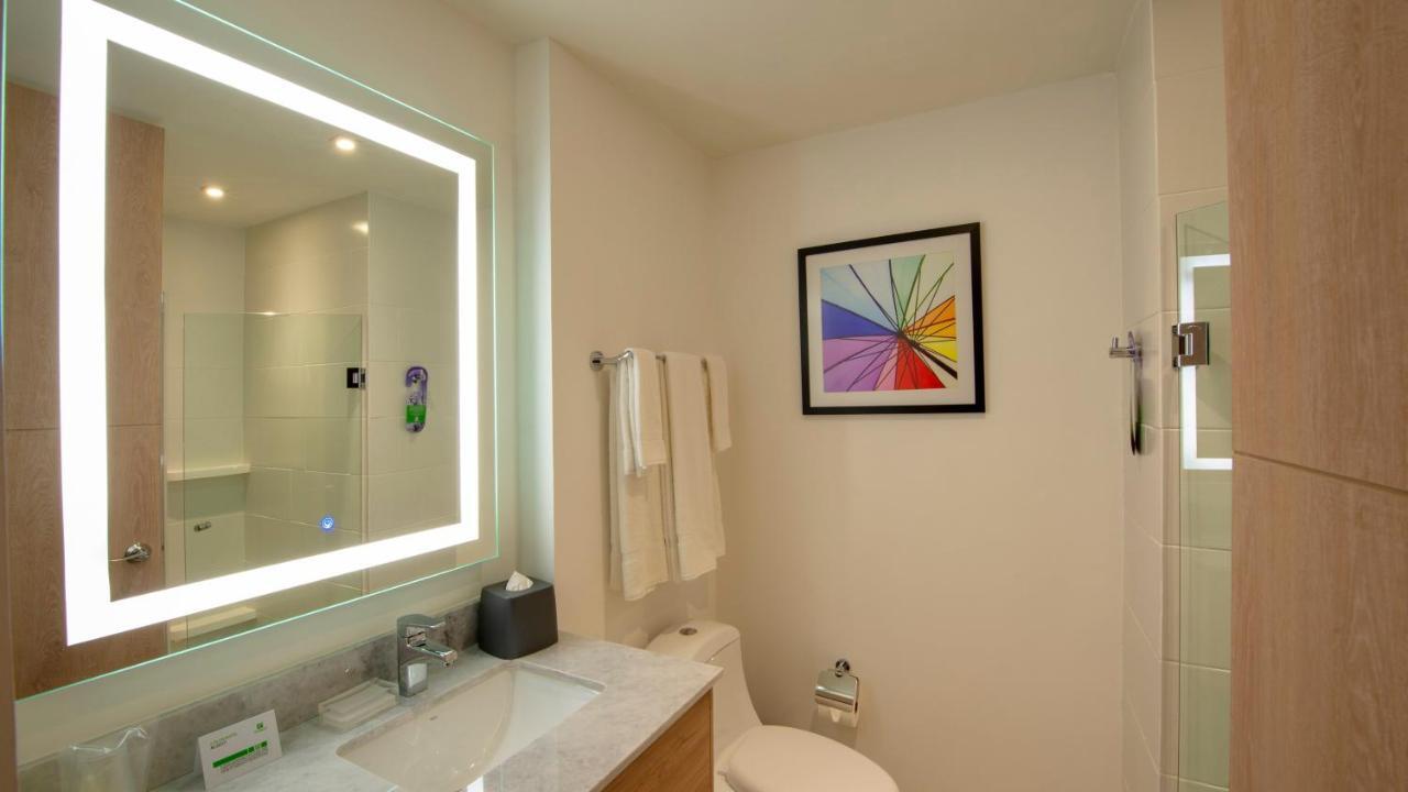 Holiday Inn & Suites - Merida La Isla By Ihg Екстер'єр фото