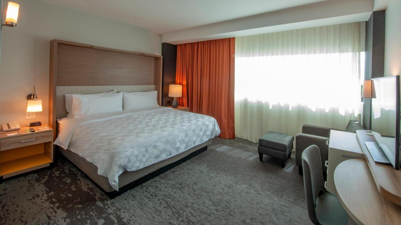 Holiday Inn & Suites - Merida La Isla By Ihg Номер фото